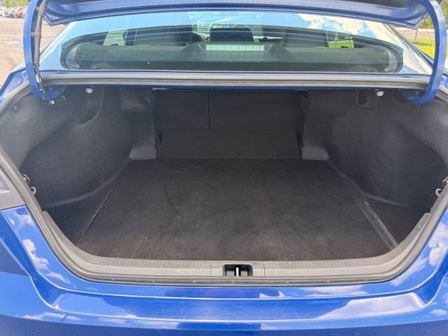 Used 2025 Toyota Camry SE FWD image 11