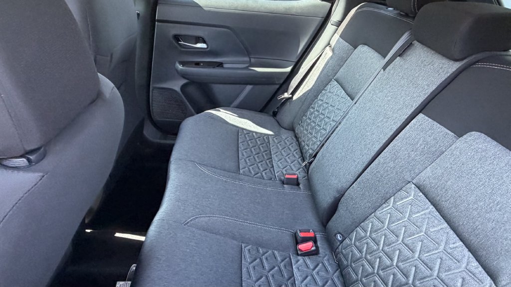 Used 2026 Nissan Kicks SV FWD image 28
