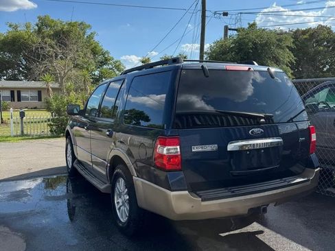 Used 2013 Ford Expedition XLT RWD image 3