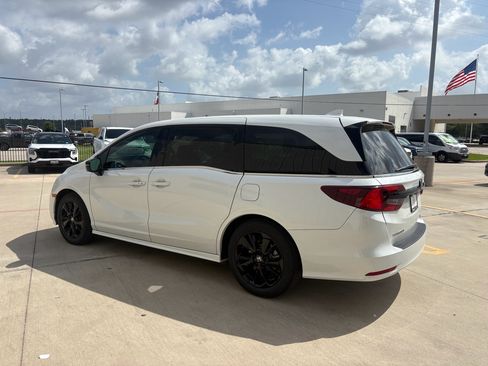 Used 2023 Honda Odyssey Sport image 6
