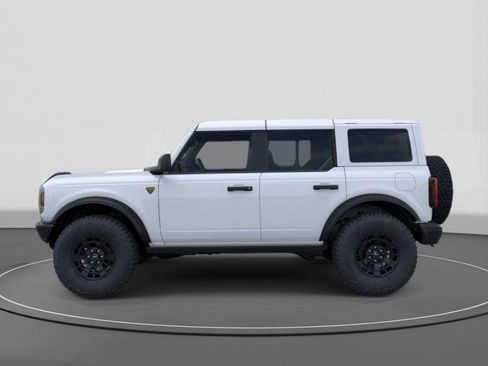 New 2026 Ford Bronco Badlands image 3