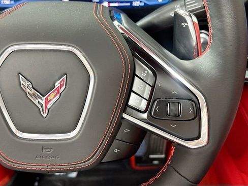 Used 2025 Chevrolet Corvette Stingray Premium Cpe w/ Z51 Performance Package RWD image 23