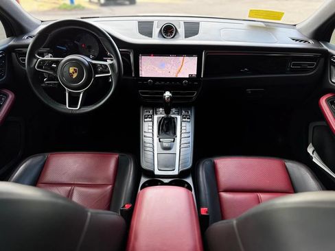 Used 2021 Porsche Macan S AWD/4WD image 11