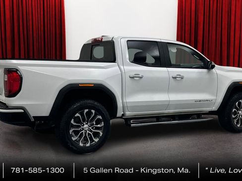 Used 2024 GMC Canyon Denali AWD/4WD image 5