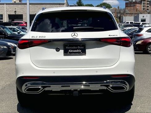 Used 2026 Mercedes-Benz GLC 300 4MATIC image 3