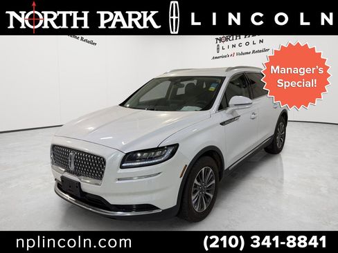 Certified 2022 Lincoln Nautilus FWD w/ Premium Package image 1