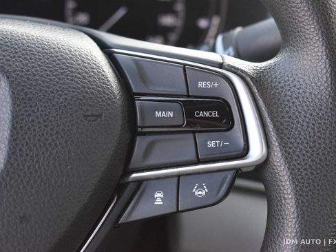Used 2018 Honda Accord EX image 21