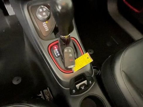 Used 2019 Jeep Compass Trailhawk w/ Cold Weather Group AWD/4WD image 23