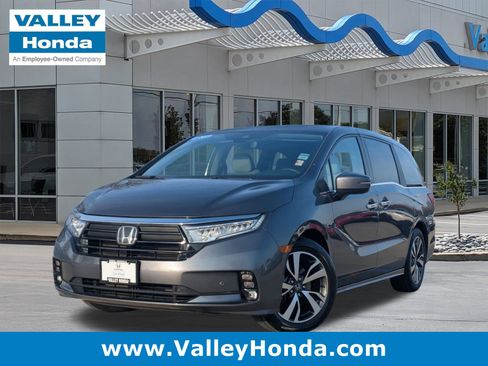 Certified 2023 Honda Odyssey Touring image 1