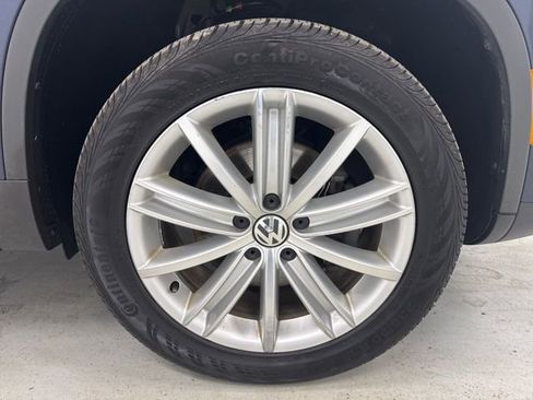 Used 2016 Volkswagen Tiguan SE image 27