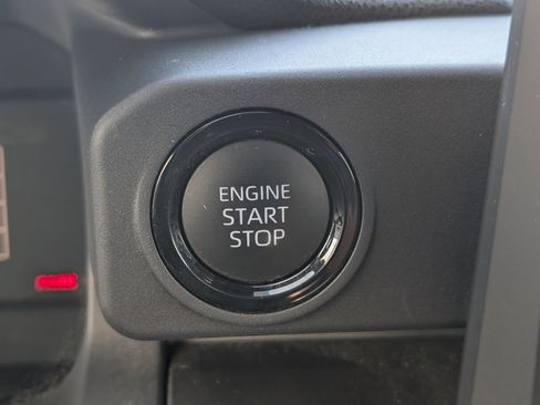 Used 2024 Toyota Tacoma SR image 19