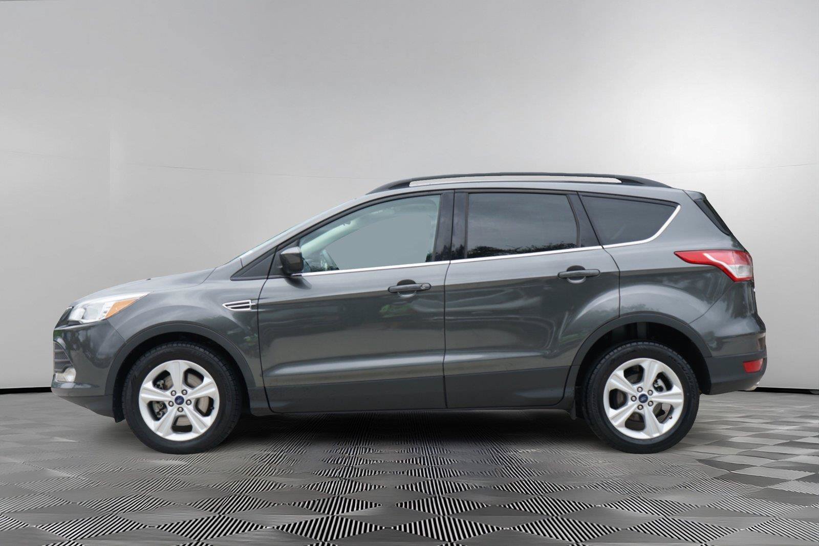 Used 2015 Ford Escape SE w/ Equipment Group 201A AWD/4WD image 7