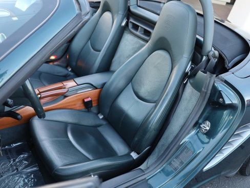 Used 2005 Porsche Boxster S image 27