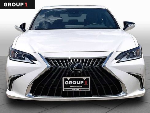 Used 2025 Lexus ES 350 w/ Premium Package FWD image 4