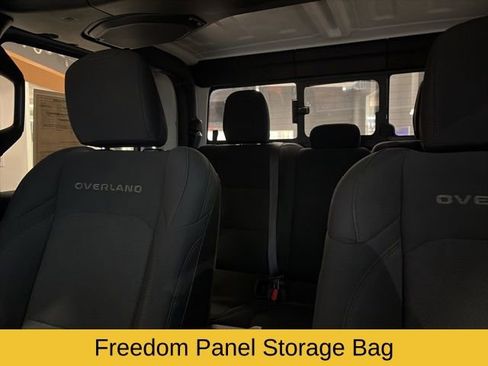 Used 2023 Jeep Gladiator Overland image 34