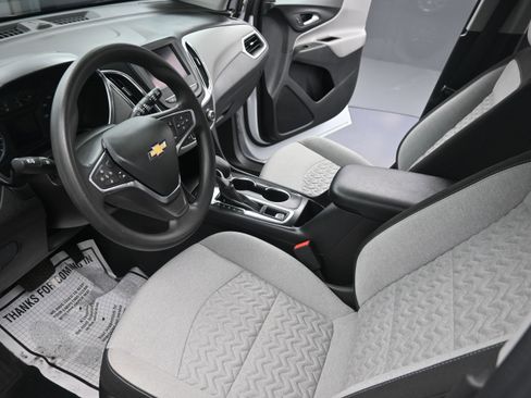 Used 2024 Chevrolet Equinox LS w/ Driver Confidence II Package AWD/4WD image 23