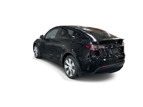 Certified 2023 Tesla Model Y Long Range AWD/4WD image 4