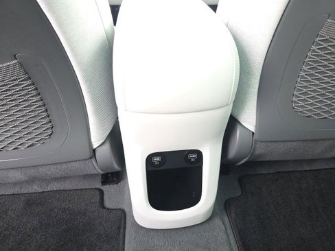 Certified 2023 Hyundai Ioniq 5 Limited w/ Cargo Package image 29