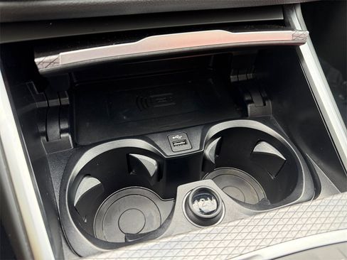 Used 2025 BMW i4 xDrive40i w/ Premium Package image 27