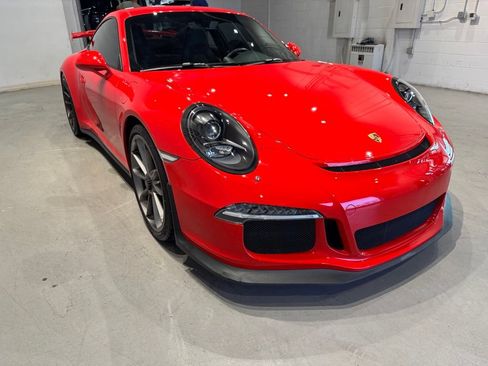 Used 2014 Porsche 911 GT3 w/ Sound Package Plus RWD image 10