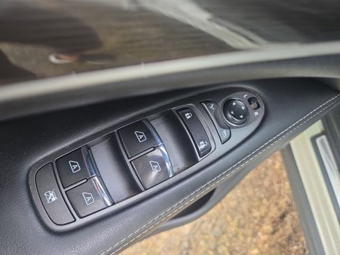 Used 2016 INFINITI QX60 AWD w/ Premium Package image 19