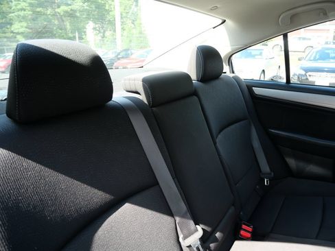 Used 2019 Subaru Legacy 2.5i Premium AWD/4WD image 31