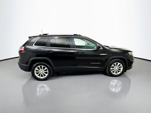 Used 2019 Jeep Cherokee Latitude w/ Popular Appearance Group image 8