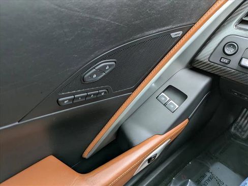 Used 2015 Chevrolet Corvette Z06 w/ 3LZ Preferred Equipment Group image 18