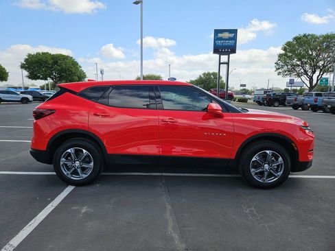 Used 2025 Chevrolet Blazer LT w/ Driver Confidence Package image 6