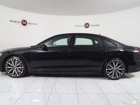 Used 2025 Audi S8 image 43