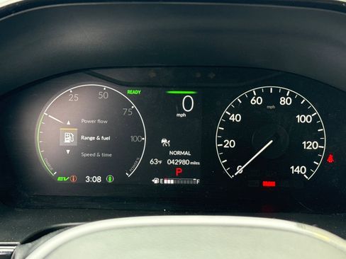 Used 2024 Honda CR-V Sport Touring image 18