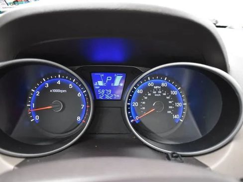 Used 2011 Hyundai Tucson GLS FWD image 27