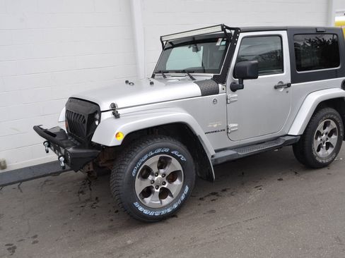 Used 2008 Jeep Wrangler Sahara w/ Dual Top Group AWD/4WD image 13
