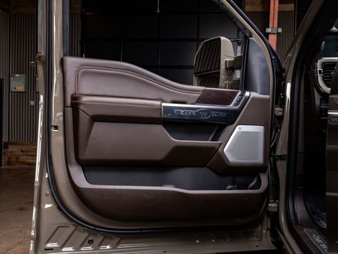 Used 2026 Ford F450 King Ranch w/ Chrome Package image 37