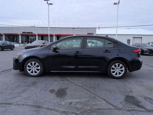 Certified 2024 Toyota Corolla LE image 2