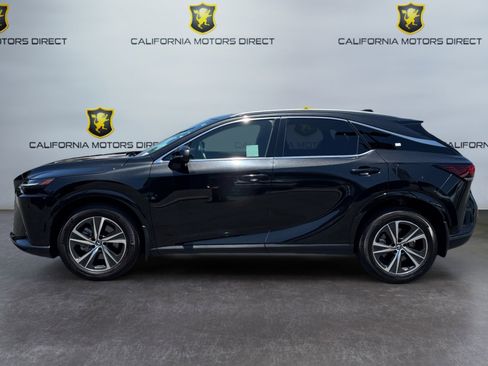 Used 2024 Lexus RX 350 FWD w/ Technology Package image 2