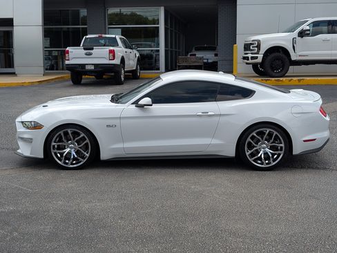 Used 2020 Ford Mustang GT Premium RWD image 14