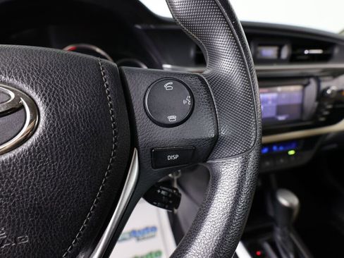 Used 2015 Toyota Corolla LE image 33