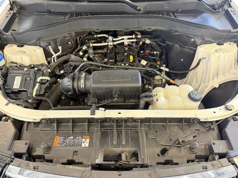 Used 2021 Ford Explorer XLT RWD image 15