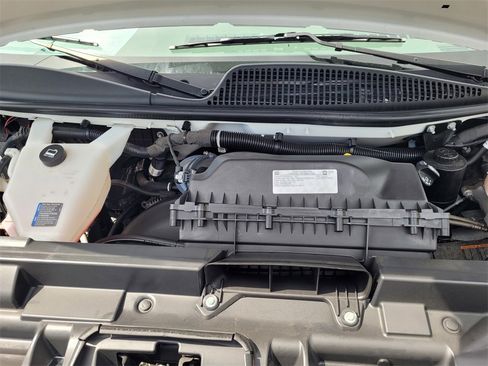 Used 2023 GMC Savana 3500 LS image 27