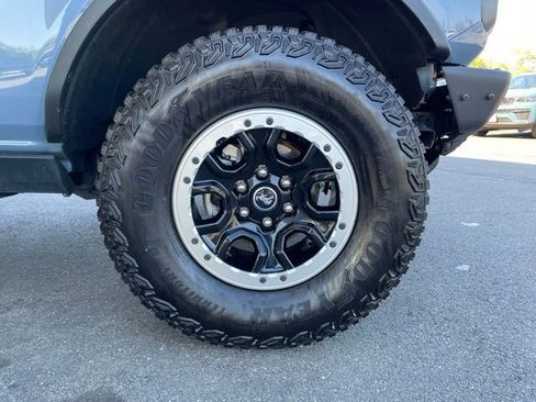 Used 2023 Ford Bronco Badlands w/ Sasquatch Package AWD/4WD image 31