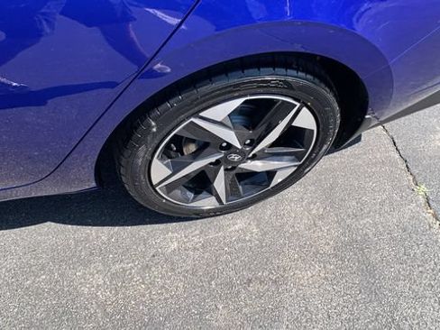 Certified 2023 Hyundai Elantra SEL w/ Convenience Package FWD image 24