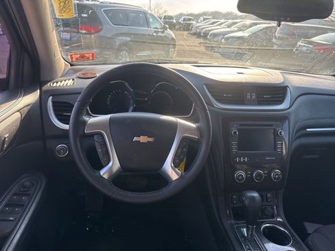 Used 2016 Chevrolet Traverse LT w/ Style and Technology Package image 14