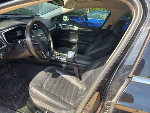 Used 2018 Ford Fusion SE w/ Fusion SE Technology Package FWD image 31