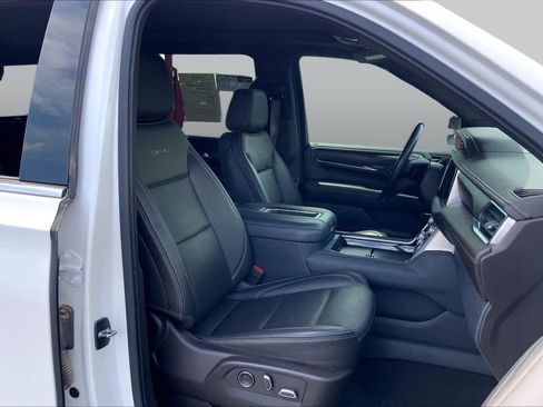 Used 2021 GMC Yukon Denali w/ Advanced Technology Package RWD image 9