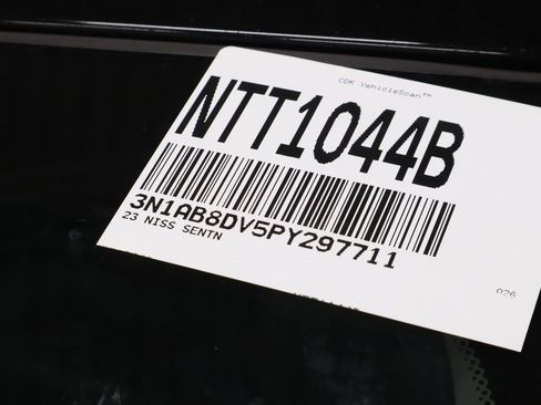 Certified 2023 Nissan Sentra SR w/ SR Premium Package image 35