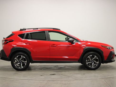 Used 2024 Subaru Crosstrek 2.0i Premium image 9