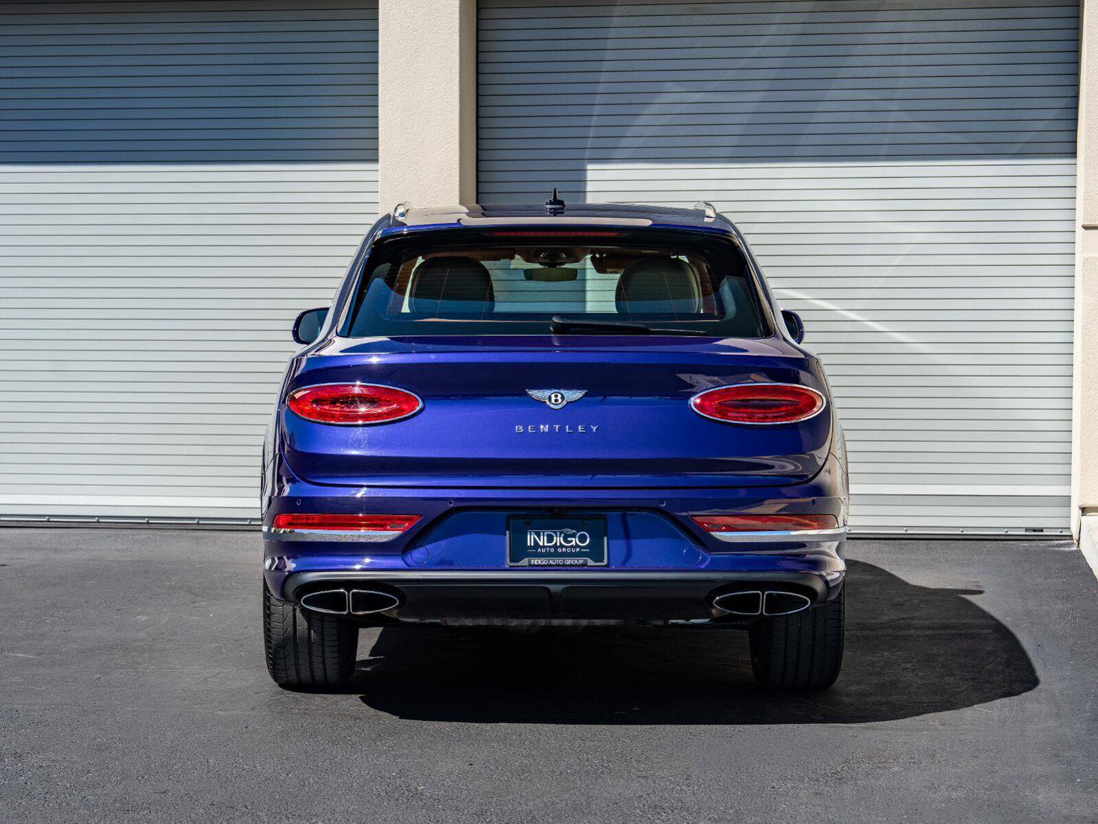 Used 2024 Bentley Bentayga AWD/4WD image 6