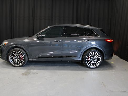 Used 2025 Audi SQ5 Prestige image 13