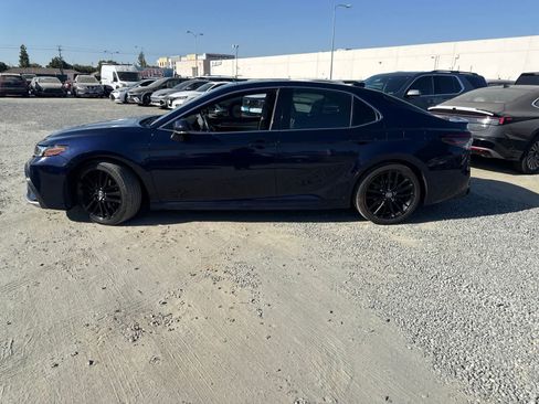 Used 2021 Toyota Camry XSE FWD image 6